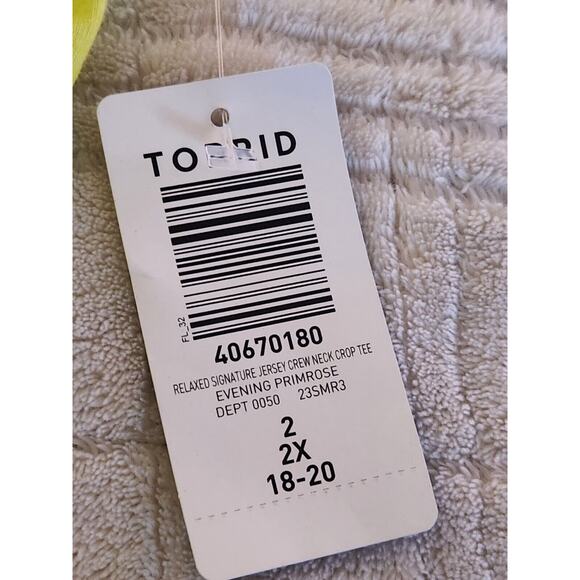 Torrid Women's Plus Size 2 Blouse Top Short Sleeve Solid Yellow Round Neck - Picture 6 of 6